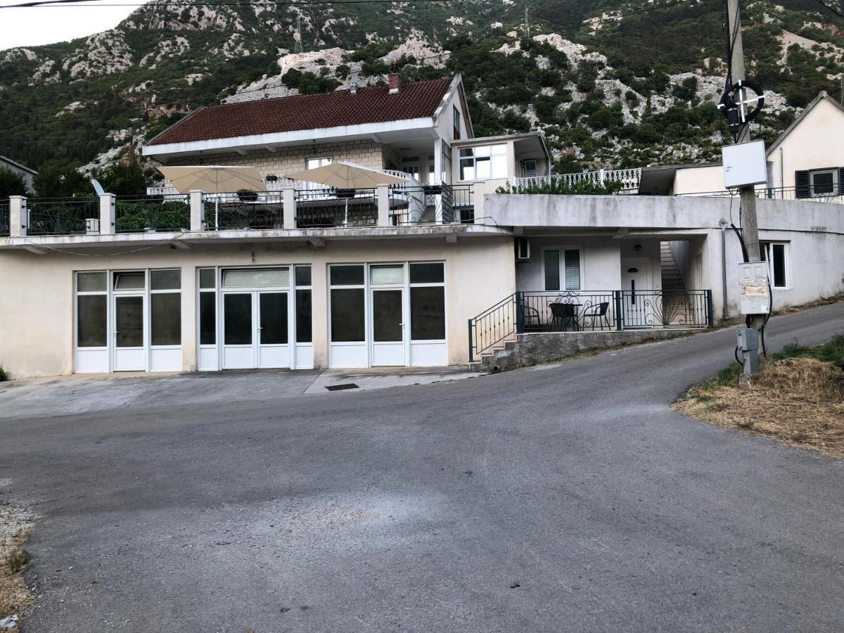 Apartments Panoramic Paradise Kotor Exteriör bild